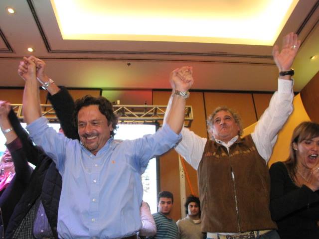 10431444_361515720718844_5294052093964075965_n